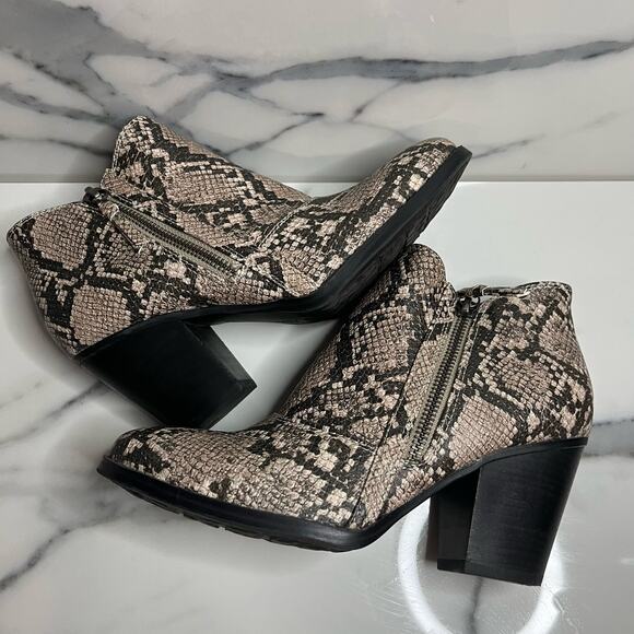 BareTraps | Women's Neutral Brown Cream Reptile Side Zip Cacie Boots Sz 7 - Picture 6 of 7